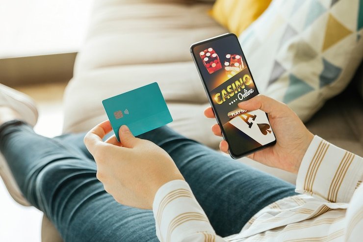 Pemain dan komunitas ngobrol santai dan mendukung satu sama lain di platform digital